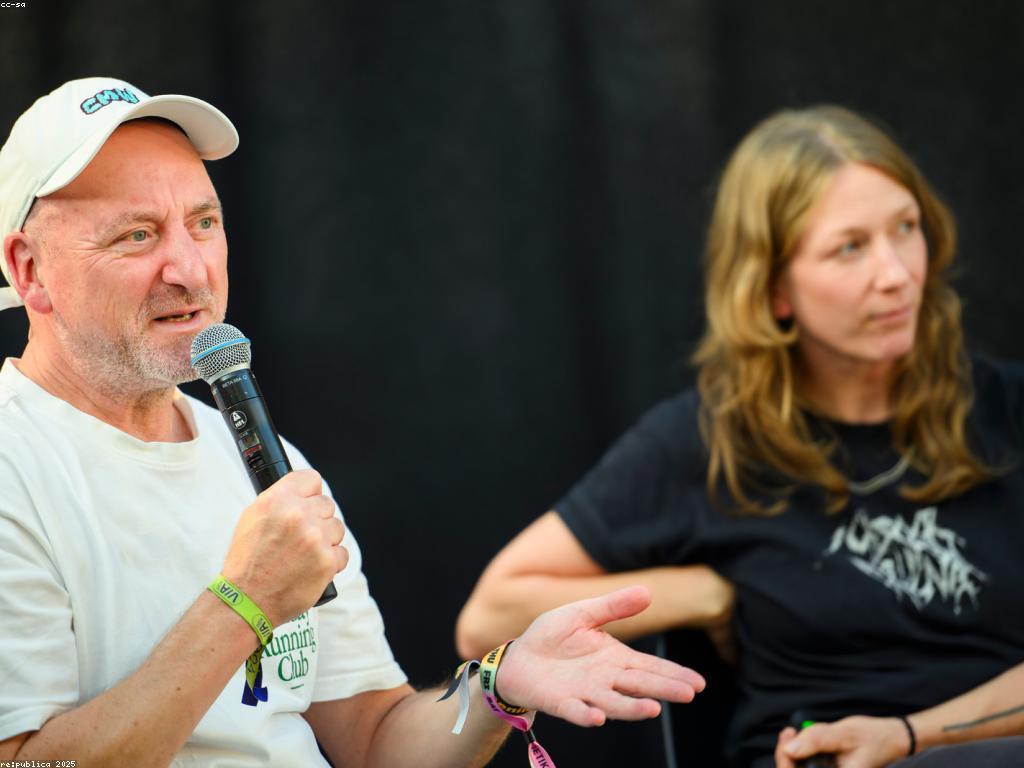 អត្ថផលនៃព្រឹត្តិការណ៍លើសង្គម